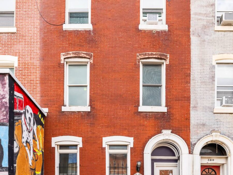 2808 Girard Ave